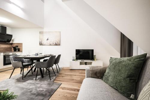 2-Room Apartment with Terrace Near Vienna International Centre