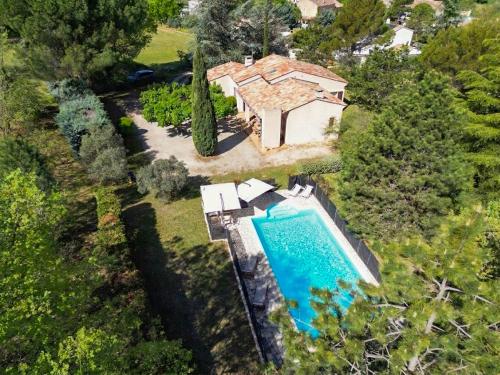 Maison provençale avec piscine au coeur du Luberon