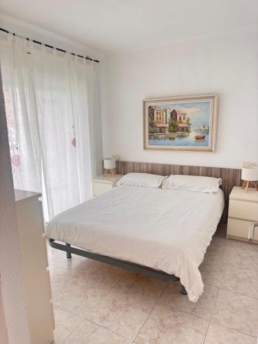 bonito apartamento en roses zona familiar