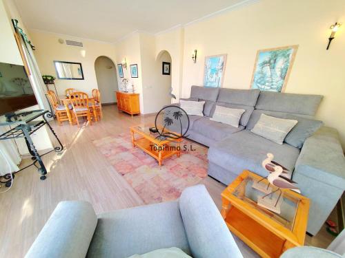Cozy corner 2 bed apartment Island Puerto Marina