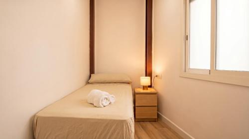Modern & spacious 4BR apt next to Cathedral