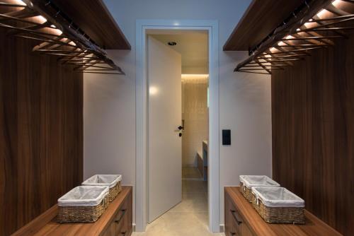 Alvion by Anita Holiday Homes