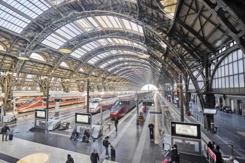 Gioia 53, Central Station