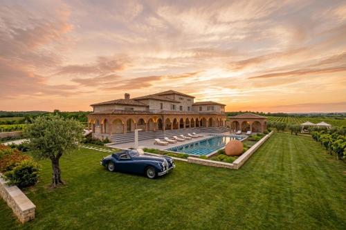 Villa Don Giordano Excelsior - LUXE Tuscan Palace