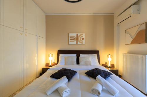 Aiolos Grand super lux suite kalamaki Alimos near the sea