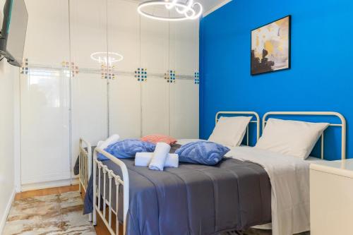 Aiolos Grand super lux suite kalamaki Alimos near the sea