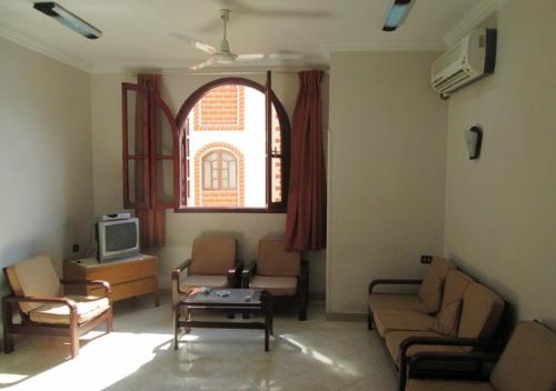 Gallery image of Fayrouz Apartmernts in Luxor