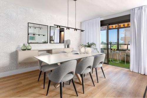 Donoso Cortes & Free parking by ELE Apartments