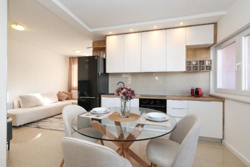 Maresca Apartment