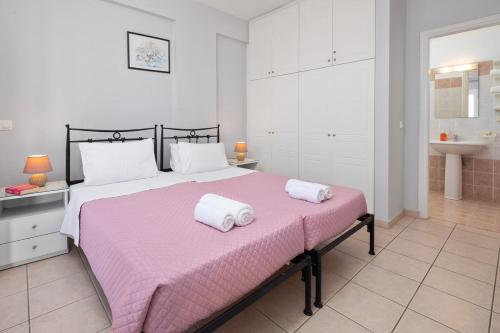 Villa Eleni Sinies by Villa Select