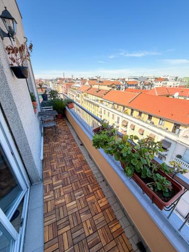 Panoramic Home