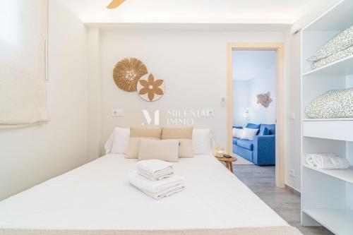 Milenial Immo - Seafront Apartment with Pool & Parking in Roses