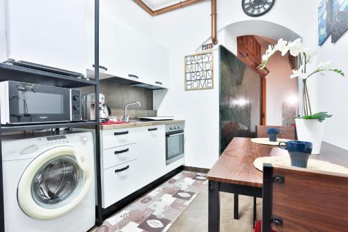 GuestHost - Storico 31 - Tiny & Comfy Studio Apartment