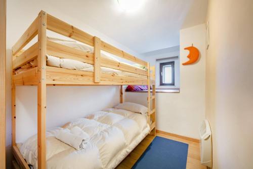 a bunk bed room with two bunk beds at Guest Art Campitello Matese in Campobasso