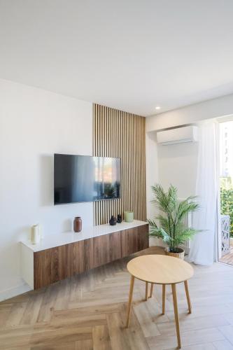 Perfectly located studio between sea and city center