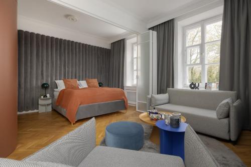 Unique & Modern Apartment in the City Center by Noclegi Renters