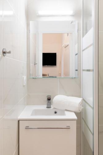 Elegant Suite in Montparnasse