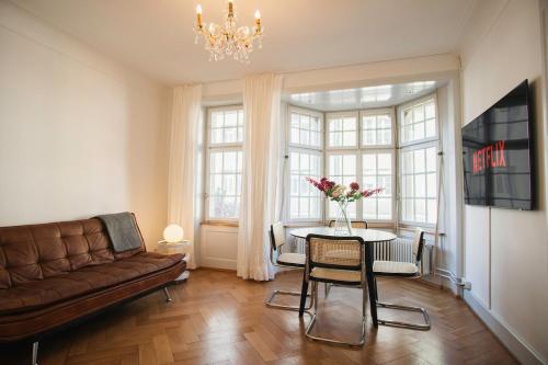 Beautifully renovated historic apartment near Messe Basel