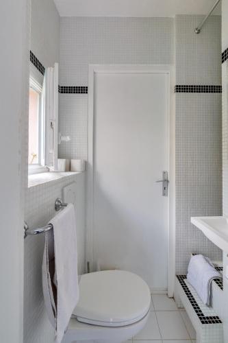 "Maison 1850 Paris 18" Chambre G avec terrasse et parking en option