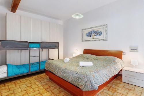 Gallery image of Brunate Large Apartment Near in Brunate