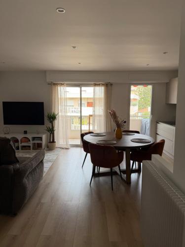 Cozy apartment, 15 minute walk from La Croisette