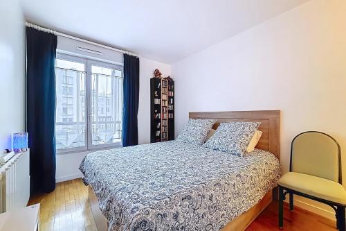 Bright flat near Père-Lachaise cemetery