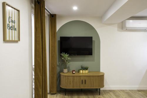 #20 Staywizus - 1 BDR Heart of old town Nice AC Wifi 5 mins to Sea