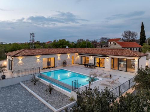 Villa Mille with sauna and pool