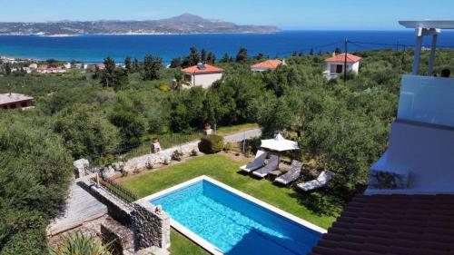 Sea view villa Manolis with private pool near the beach