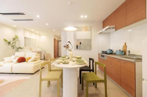 Straw Hat Hotel Asakusa-Skytree View, Up to 10 Guests