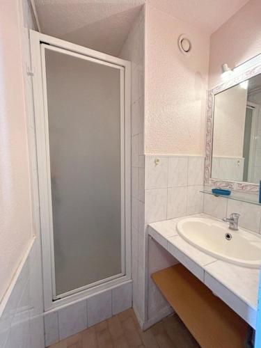 Confortable Studio cabine - accès plage- vue mer 4TVP38