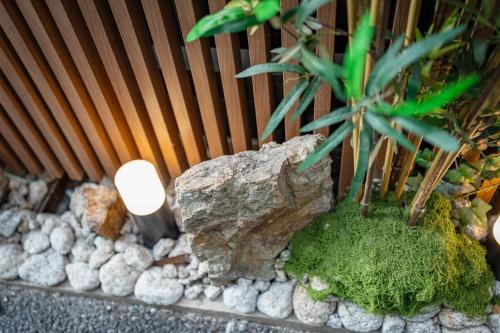 oyasumi hotel 道頓堀 Zero-pressure mattress