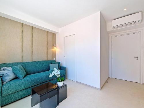 Nestor&Jeeves -STUDIO LAGON - Central Nice, AC, Walk to beach