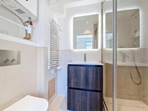 Nestor&Jeeves -STUDIO LAGON - Central Nice, AC, Walk to beach