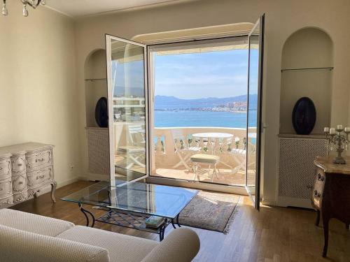 Cannes Croisette - Appartement 2 pièces vue mer