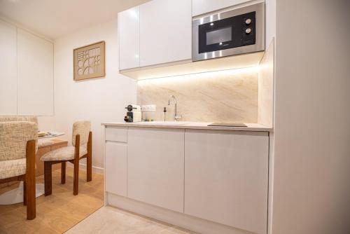 Cosy Apartment Near Arc de Triomphe 4P