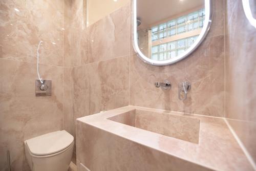Cosy Apartment Near Arc de Triomphe 4P