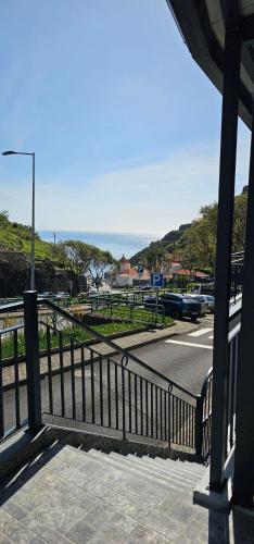 Charming 1-Bedroom Apartment with Ocean Views in Calheta