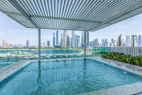Cosy 1BR with Sea View, Beach & Pool Access
