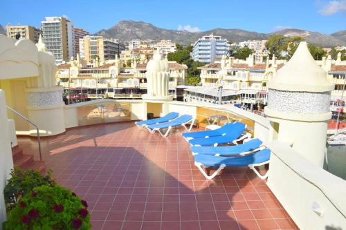 Cozy corner 2 bed apartment Island Puerto Marina