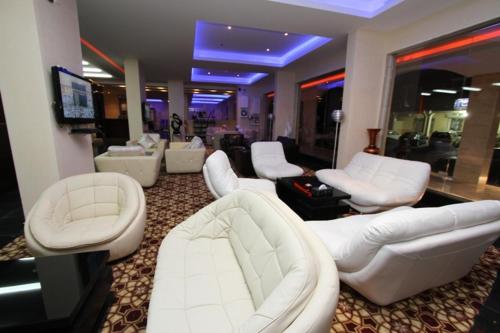 Ruang duduk di نزل تالا للشقق المخدومة - Tala nezel Serviced Apartments