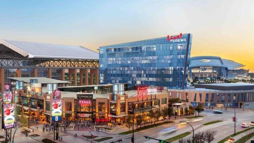 Live! by Loews - Arlington, TX — Property building