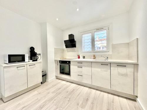 Appartement neuf, front de mer, accès direct plage
