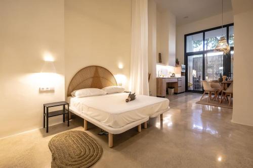 PepeFlats - Eco Suite Mediterranean with Terrace - BD1