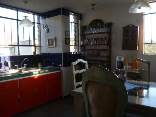 Villa Los Agaves - Hospedería tesisinde mutfak veya mini mutfak