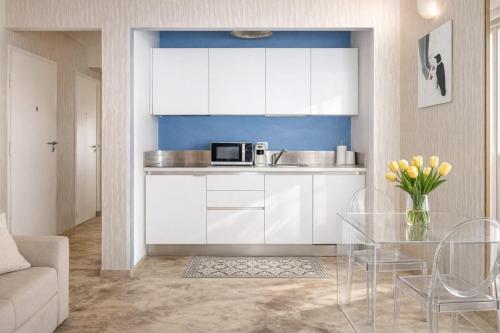 The Trastevere Rooftop Suite Skyline by RHR