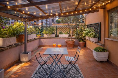 The Trastevere Rooftop Suite Skyline by RHR