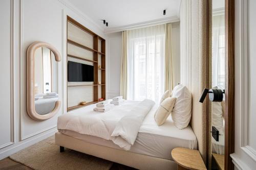 3Bedrooms-Halles- 8people-EtienneMarcel-Paris01-AC
