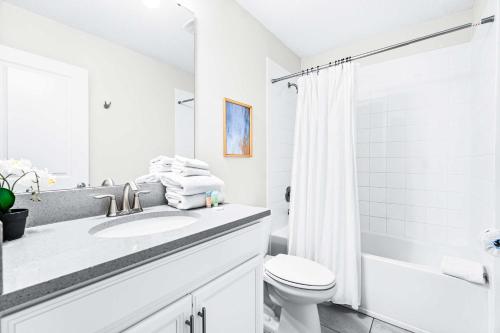 Upstay ChampionsGate 9BR Villa with Pool & Cinema photo 51