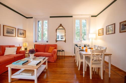 Elegant Chic Apartment in Center of Milan | Cadorna & Magenta